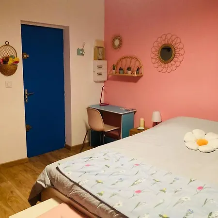 Barbapappart - Un Coloré Dans Le Centre De Rouen